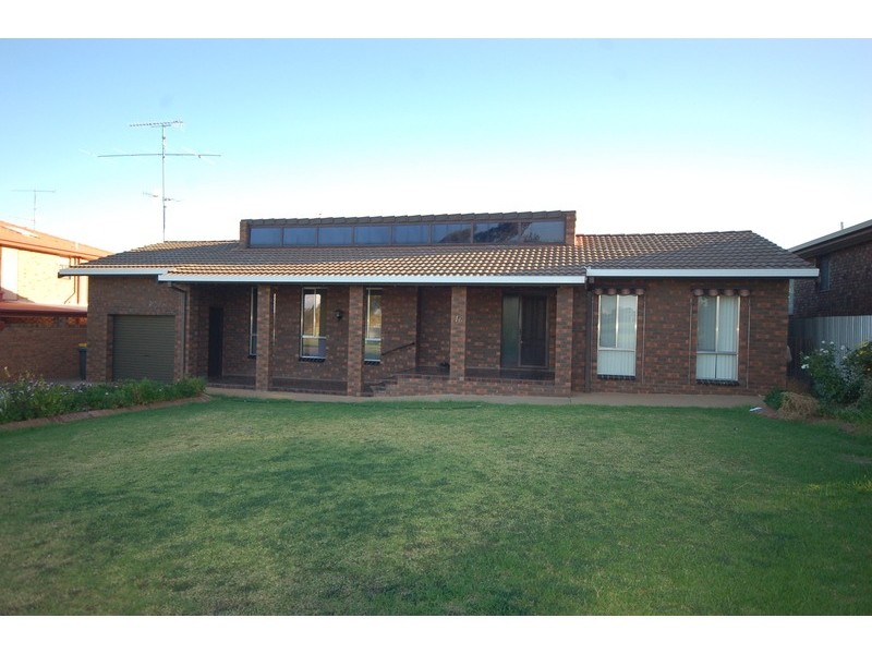 16 Doolan Crescent, Griffith NSW 2680