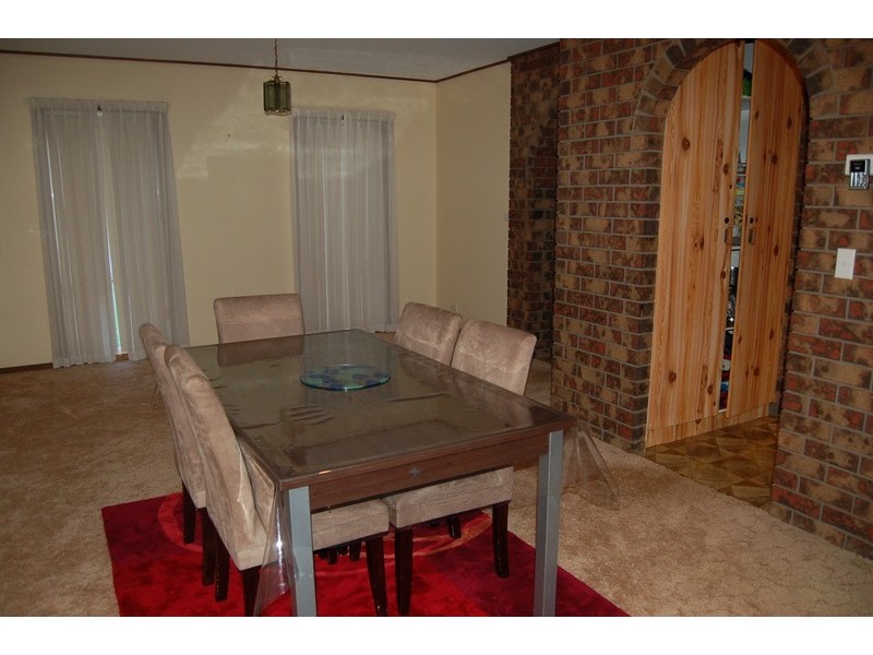 16 Doolan Crescent, Griffith NSW 2680