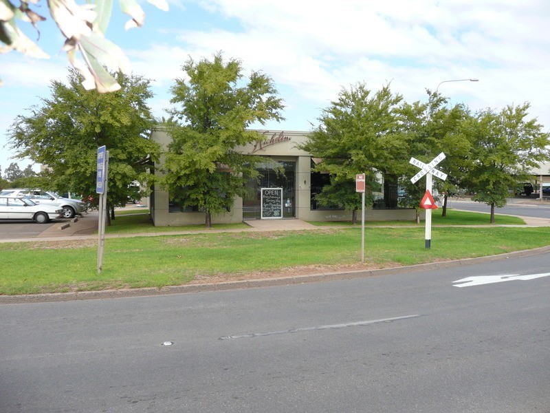 60 Banna Avenue, Griffith NSW 2680