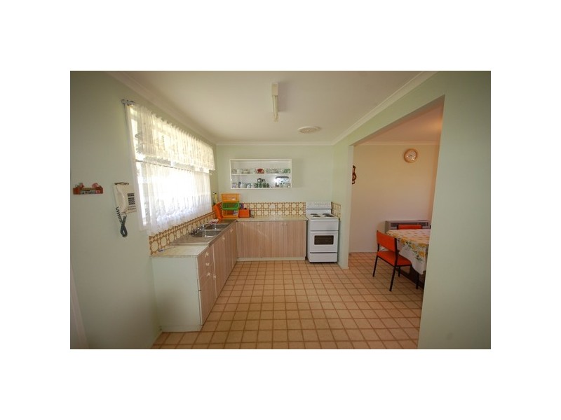 6 Jolly Place, Griffith NSW 2680