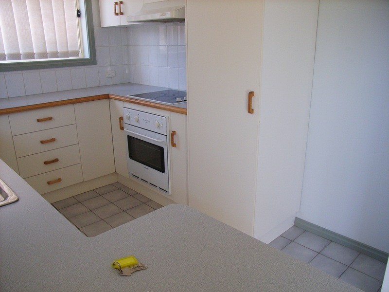 2/213 Wakaden Street, Griffith NSW 2680