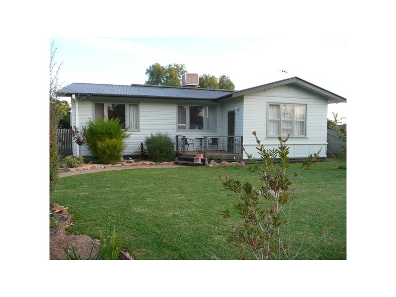 26 White Street, Darlington Point NSW 2706