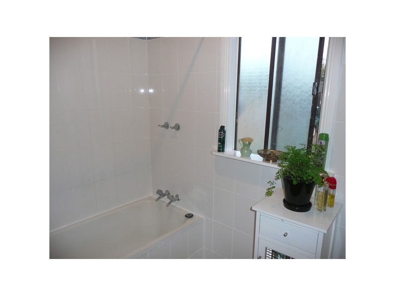 26 White Street, Darlington Point NSW 2706