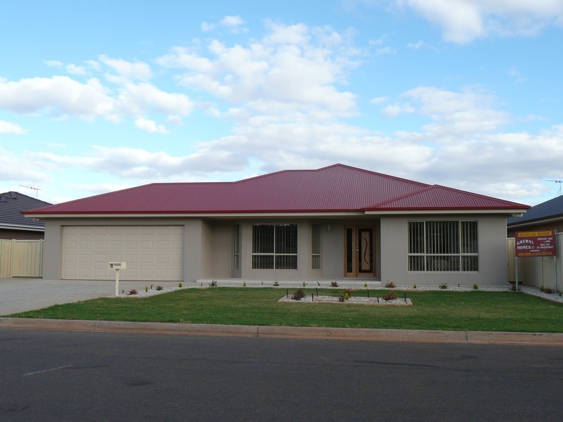 36 Brooks Crescent, Griffith NSW 2680