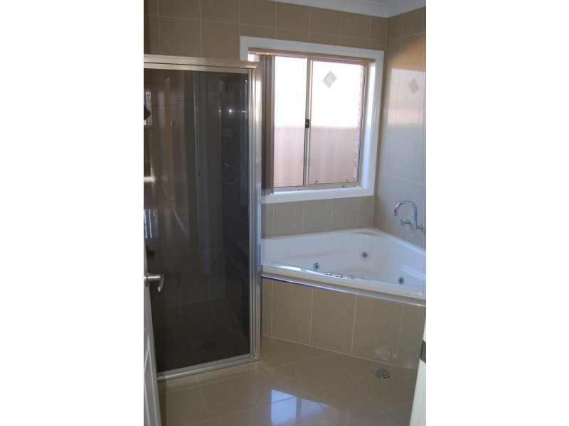 32 Gillmartin Road, Griffith NSW 2680