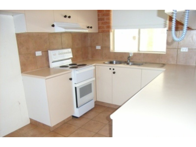 17 Chant Street, Darlington Point NSW 2706