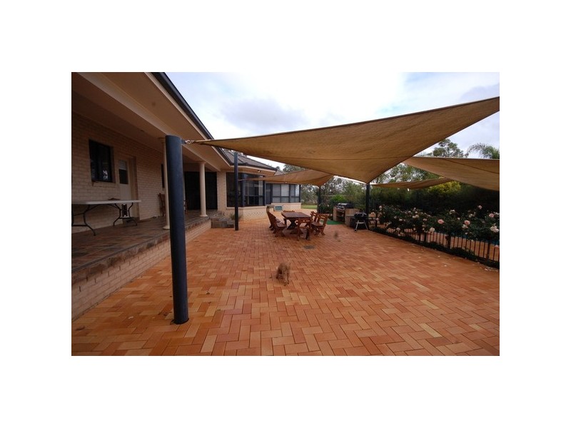 12 Fawcett Drive, Lake Wyangan NSW 2680