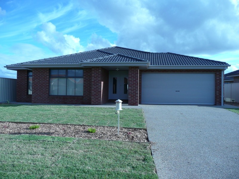 91 Hillam Drive, Griffith NSW 2680