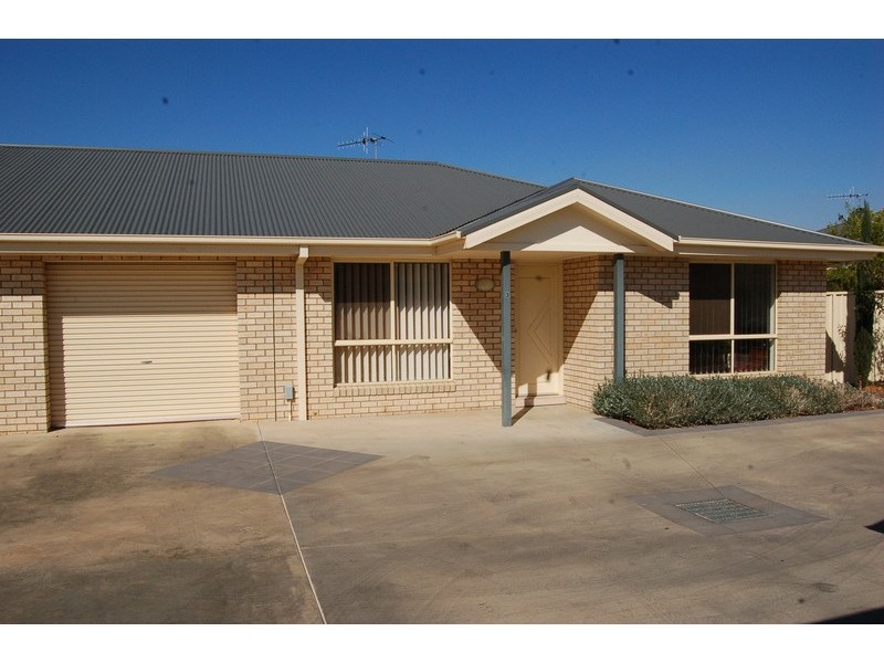 3/21-23 Watson Road, Griffith NSW 2680