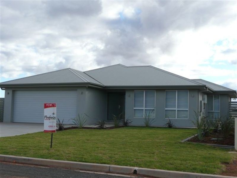 15 Tucker Street, Griffith NSW 2680