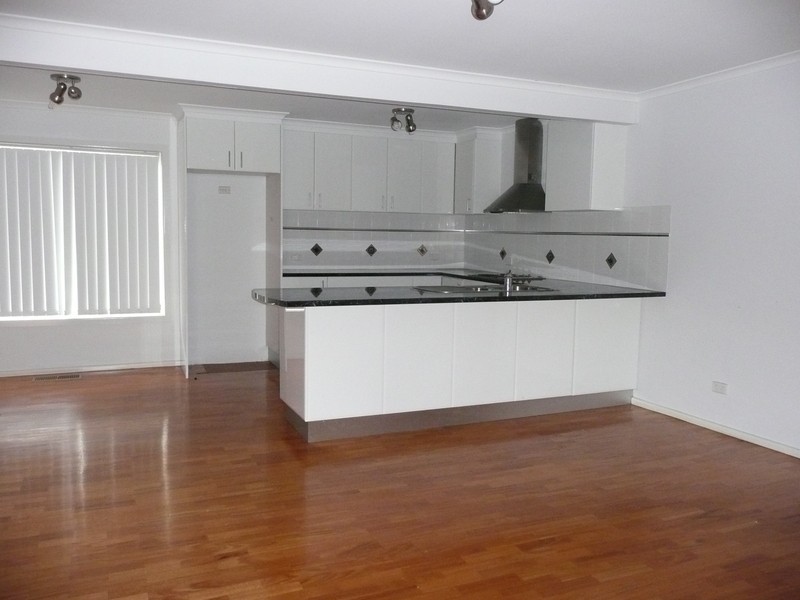 6 Kelly Avenue, Griffith NSW 2680