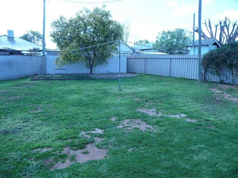 23 Almoola Street, Griffith NSW 2680