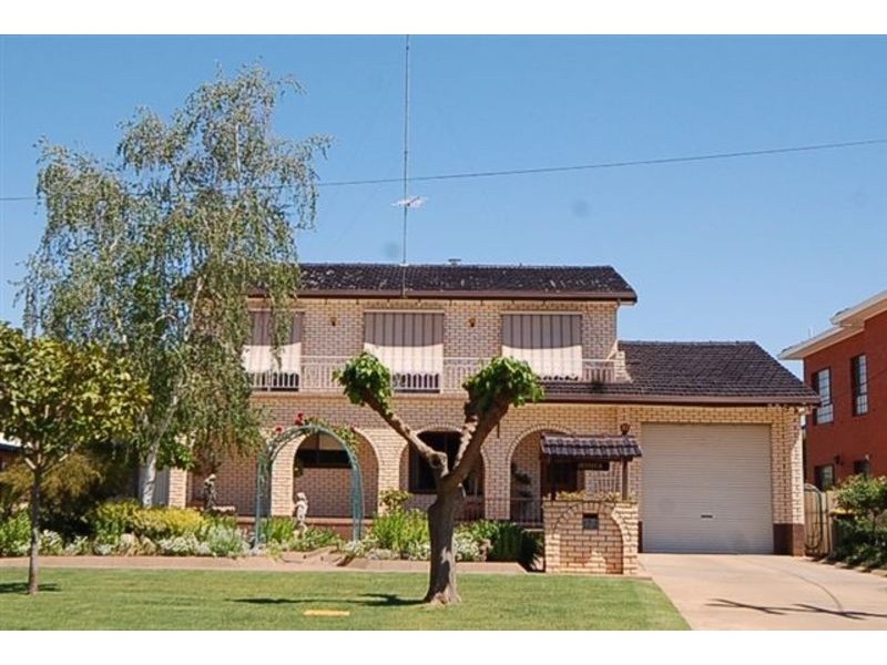 172 Merrigal Street, Griffith NSW 2680