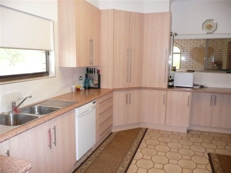 172 Merrigal Street, Griffith NSW 2680