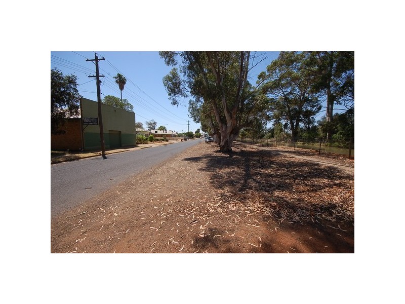 93 Canal Street, Griffith NSW 2680
