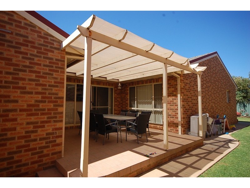 A/59 Leaver Street, Yenda NSW 2681