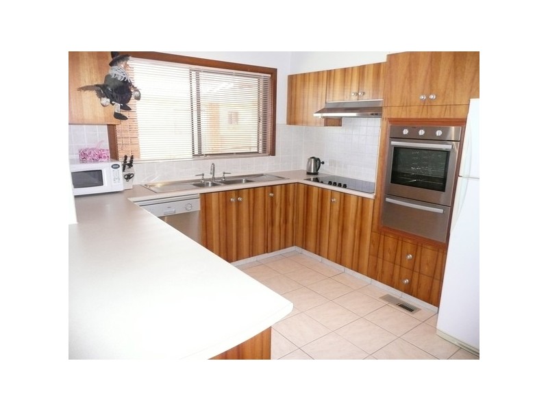 16 East Street, Yoogali NSW 2680