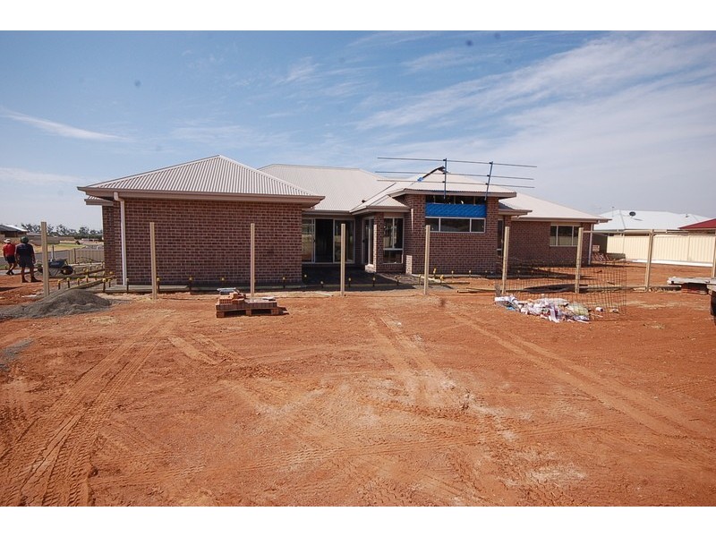 17 Tucker Street, Griffith NSW 2680