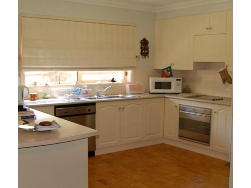 2/3 Boonah Street, Griffith NSW 2680