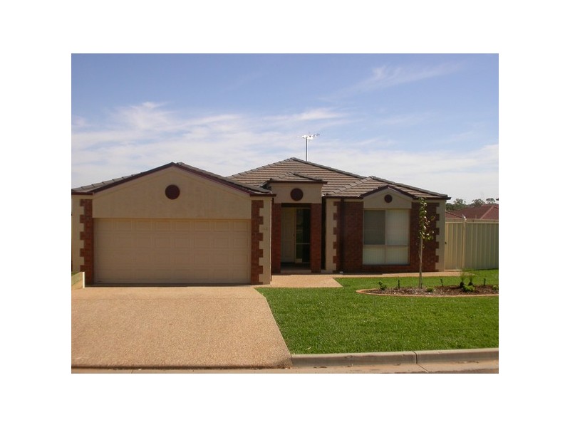 102 Wyangan Avenue, Griffith NSW 2680