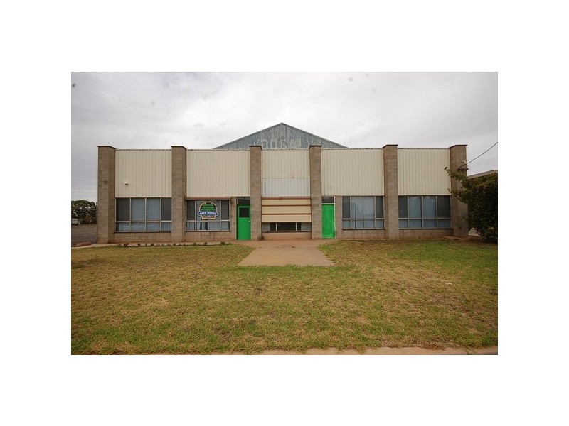 15 Collier Street, Griffith NSW 2680