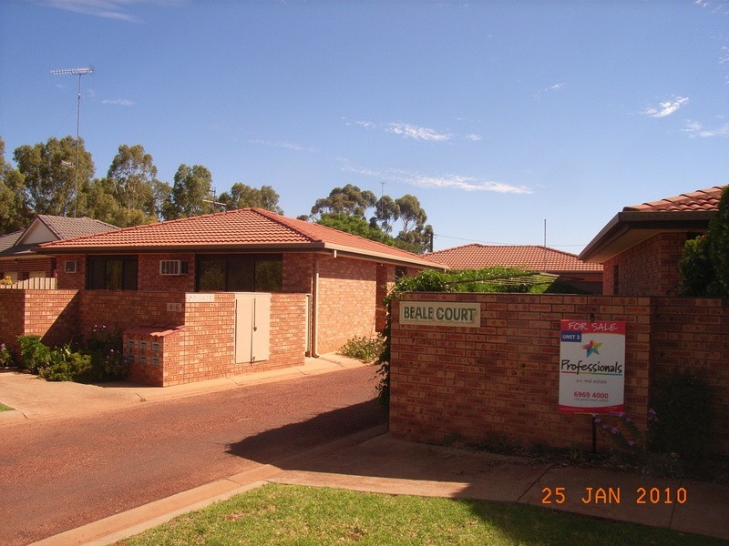 2/4-6 Beale Street, Griffith NSW 2680