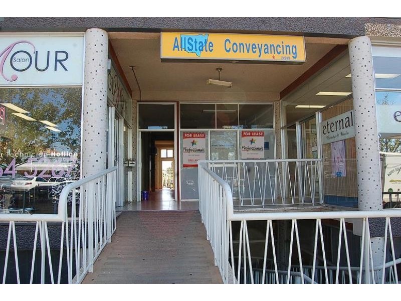 Unit 2/431 Banna Avenue, Griffith NSW 2680