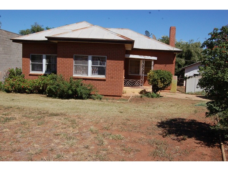 70 Benerembah Street, Griffith NSW 2680