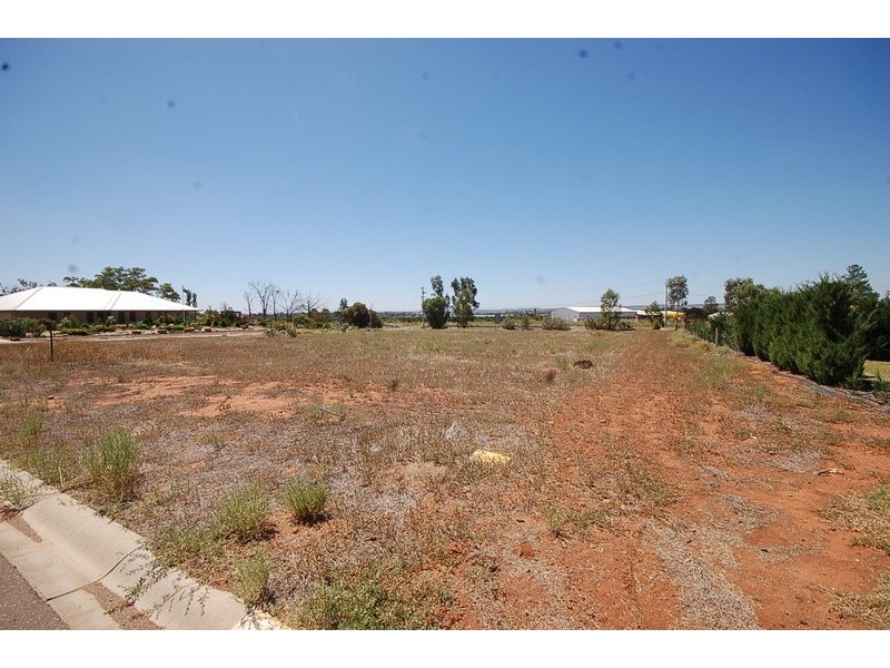 30  Bella Vista Drive, Lake Wyangan NSW 2680