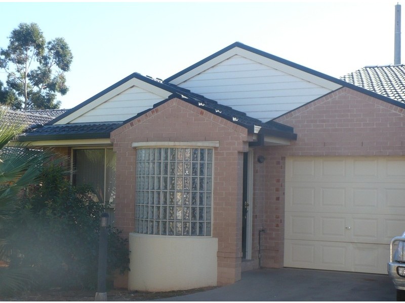 183 Palm Avenue, Leeton NSW 2705