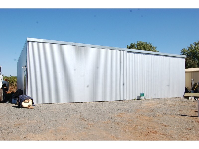 Farm 415 Yenda Road, Yenda NSW 2681