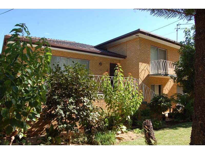 10 Thorby Crescent, Griffith NSW 2680