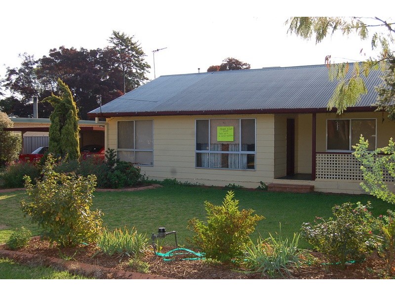 166 Erskine Road, Griffith NSW 2680