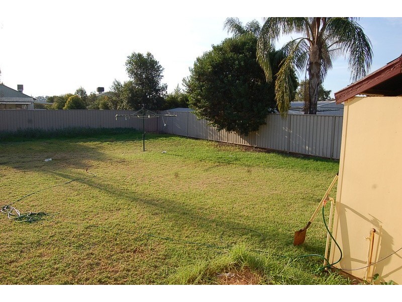 166 Erskine Road, Griffith NSW 2680