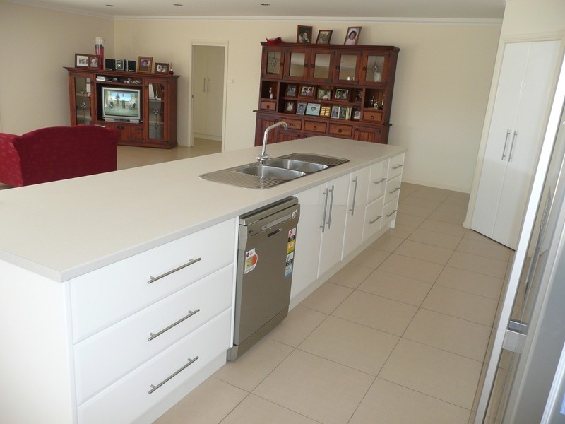 8 Gillmartin Drive, Griffith NSW 2680