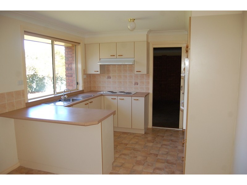 12 Northgrove Drive, Griffith NSW 2680