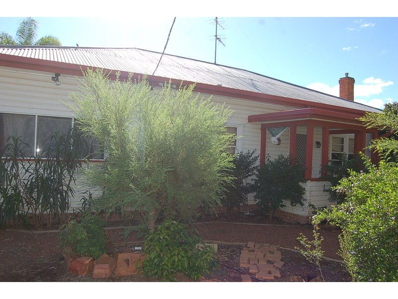 105 Canal Street, Griffith NSW 2680