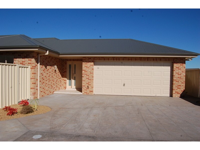 34B Hillam Drive, Griffith NSW 2680