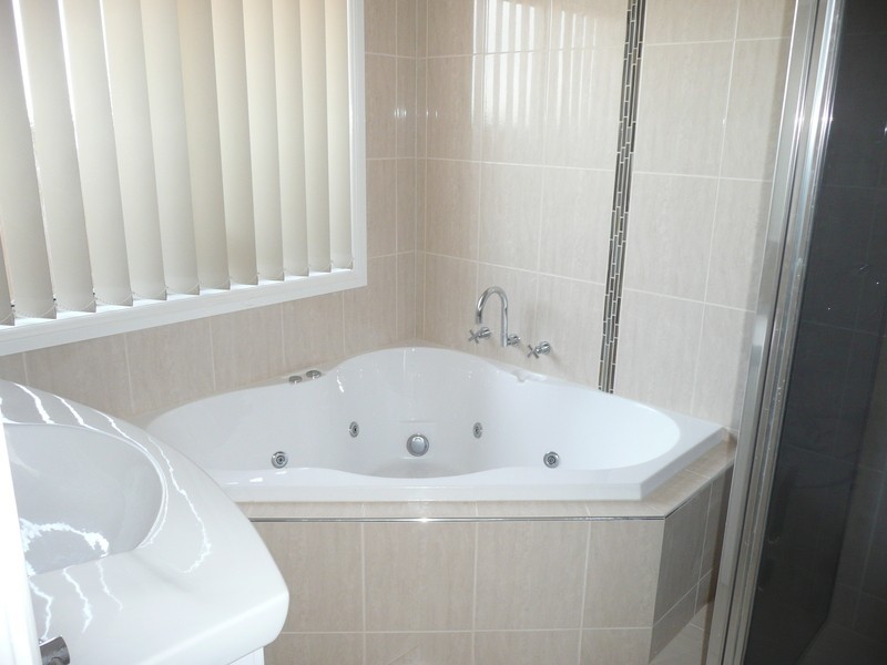 34B Hillam Drive, Griffith NSW 2680