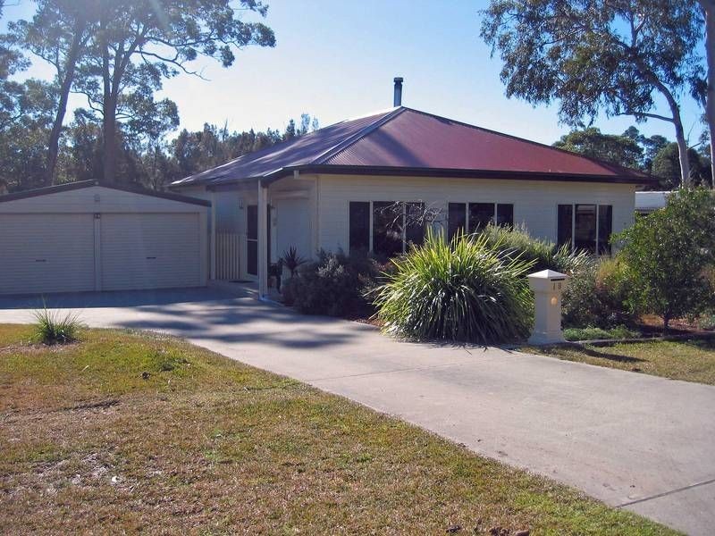 19 First Avenue, Erowal Bay NSW 2540