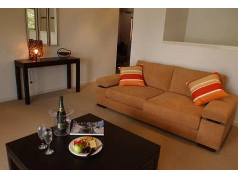 2/38 Marandowie Drive, Iluka NSW 2466