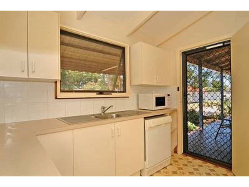 24 Marandowie Drive, Iluka NSW 2466