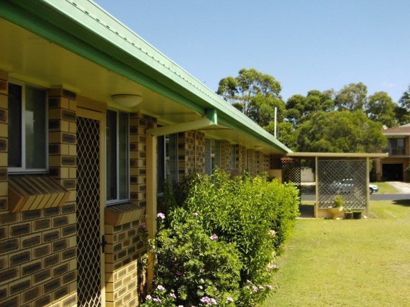 32 Ballanda Crescent, Iluka NSW 2466