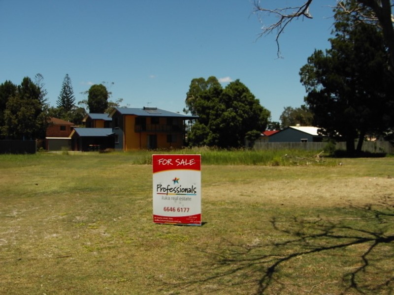 10 Melville Street, Iluka NSW 2466