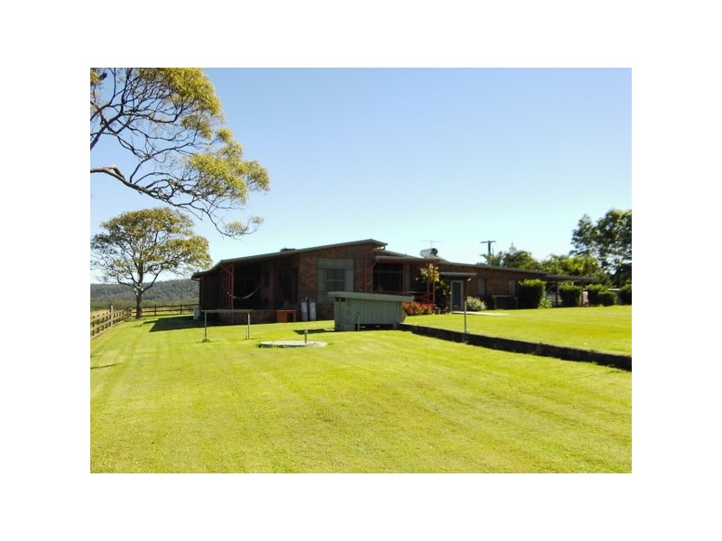 8 Old Woombah Road, Woombah NSW 2469