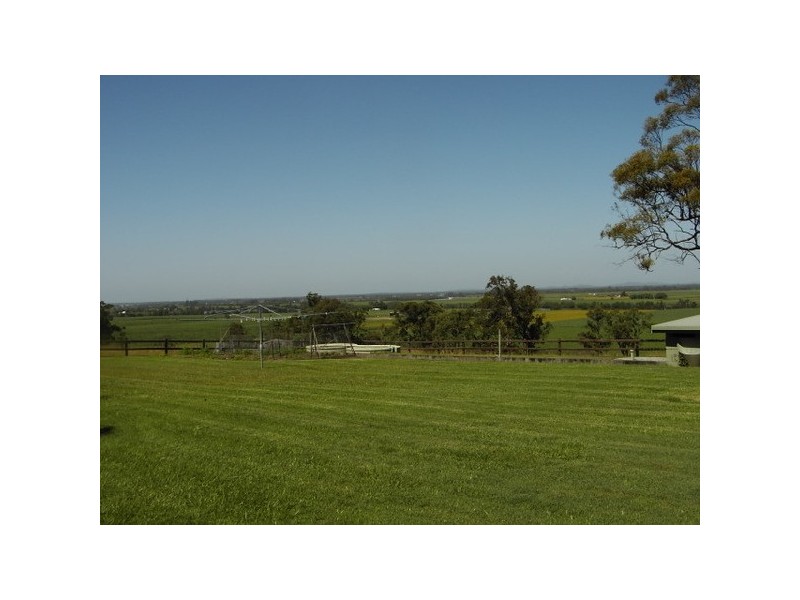 8 Old Woombah Road, Woombah NSW 2469