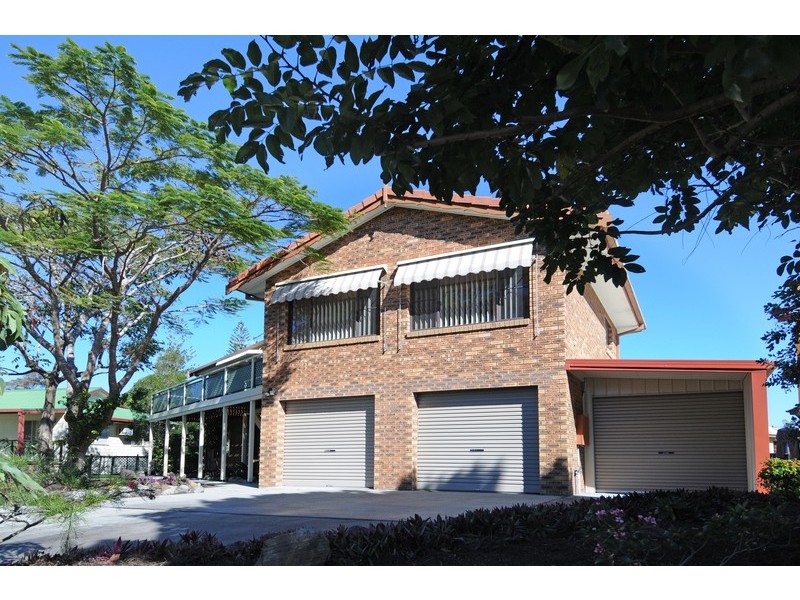 5 Hemingway Place, Iluka NSW 2466