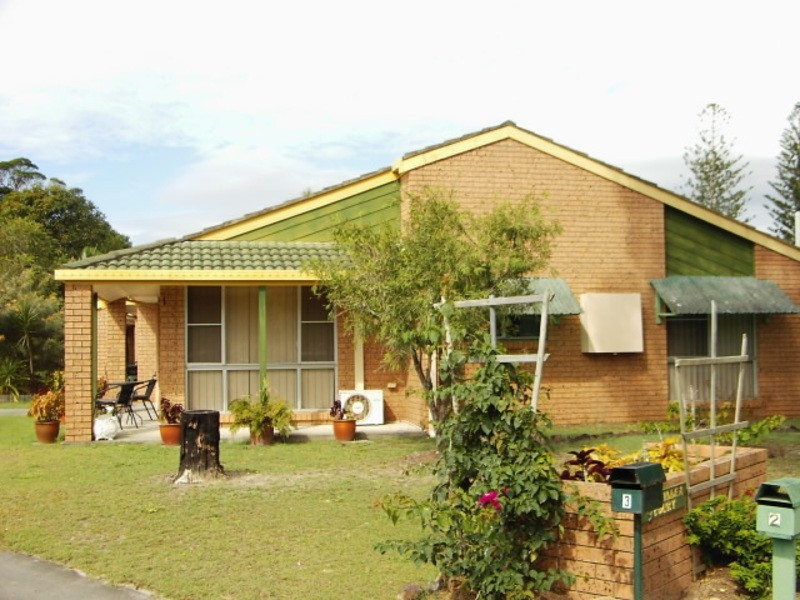 1/9 Hemingway Place, Iluka NSW 2466