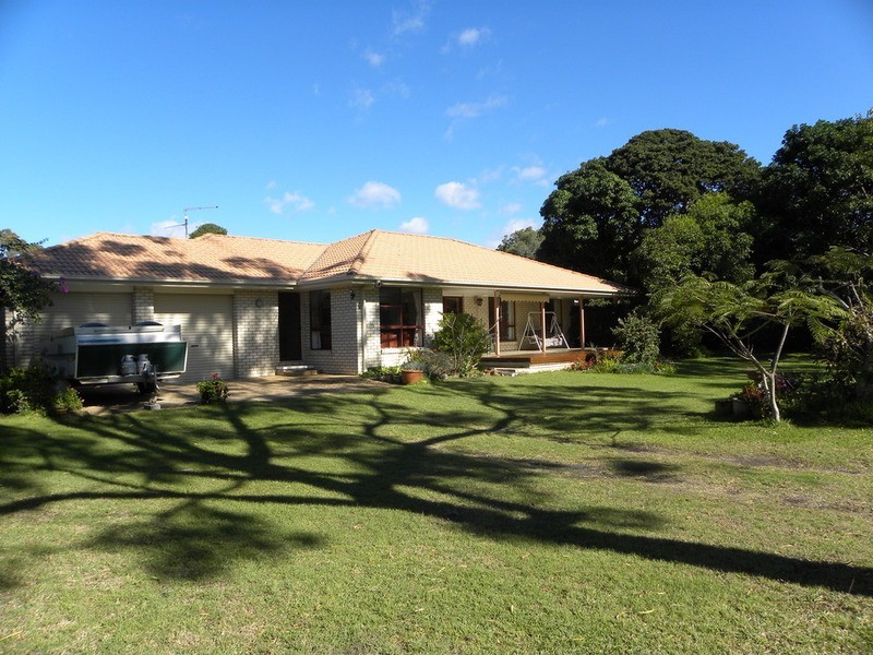 8 Angourie Street, Iluka NSW 2466