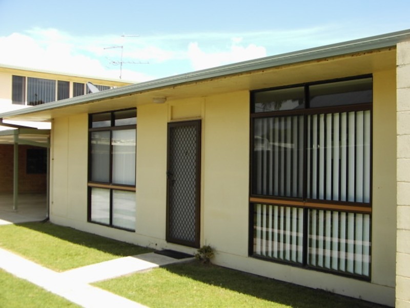 2/80 Charles Street, Iluka NSW 2466